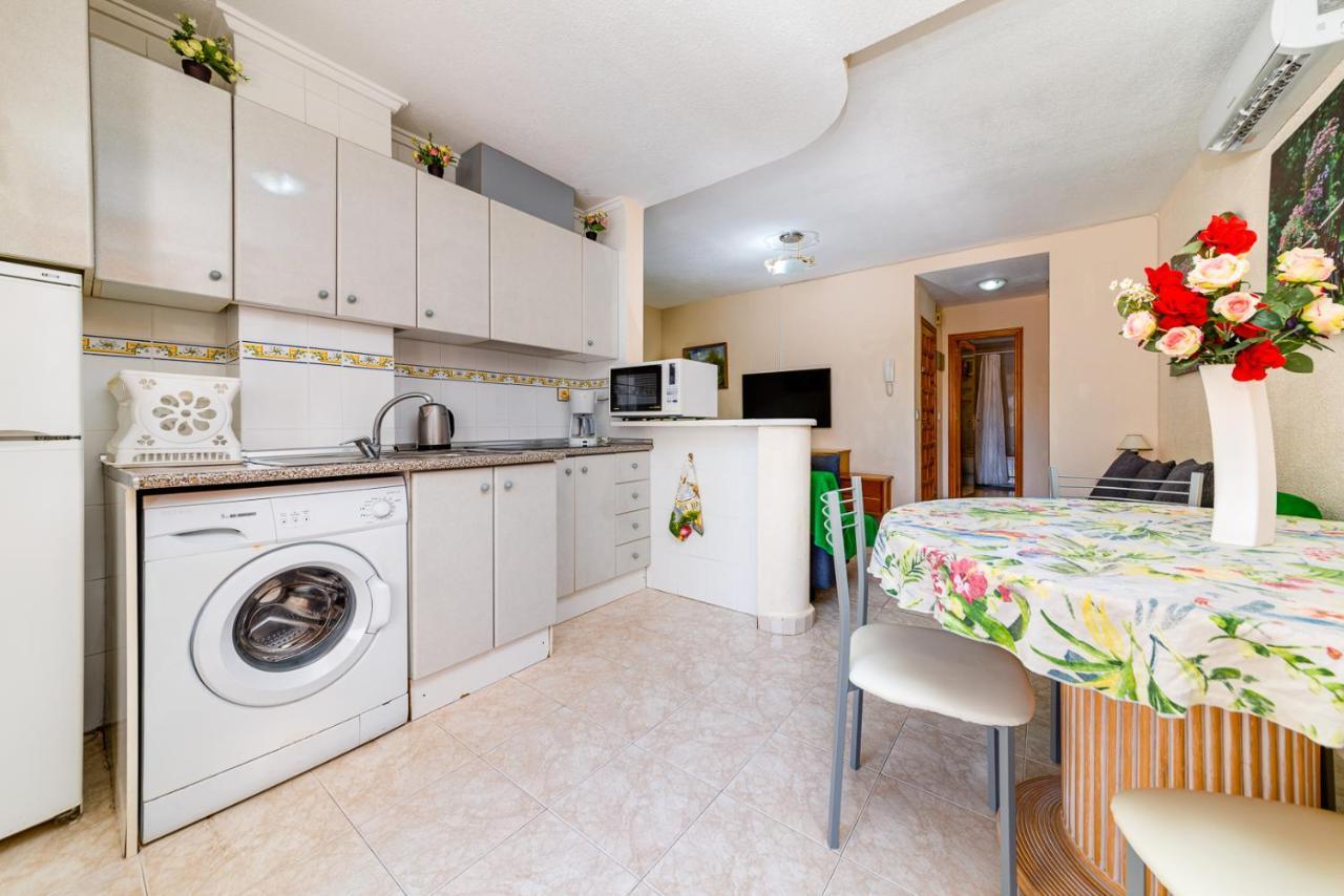 Apartment Studio Relax Торевиеха Екстериор снимка