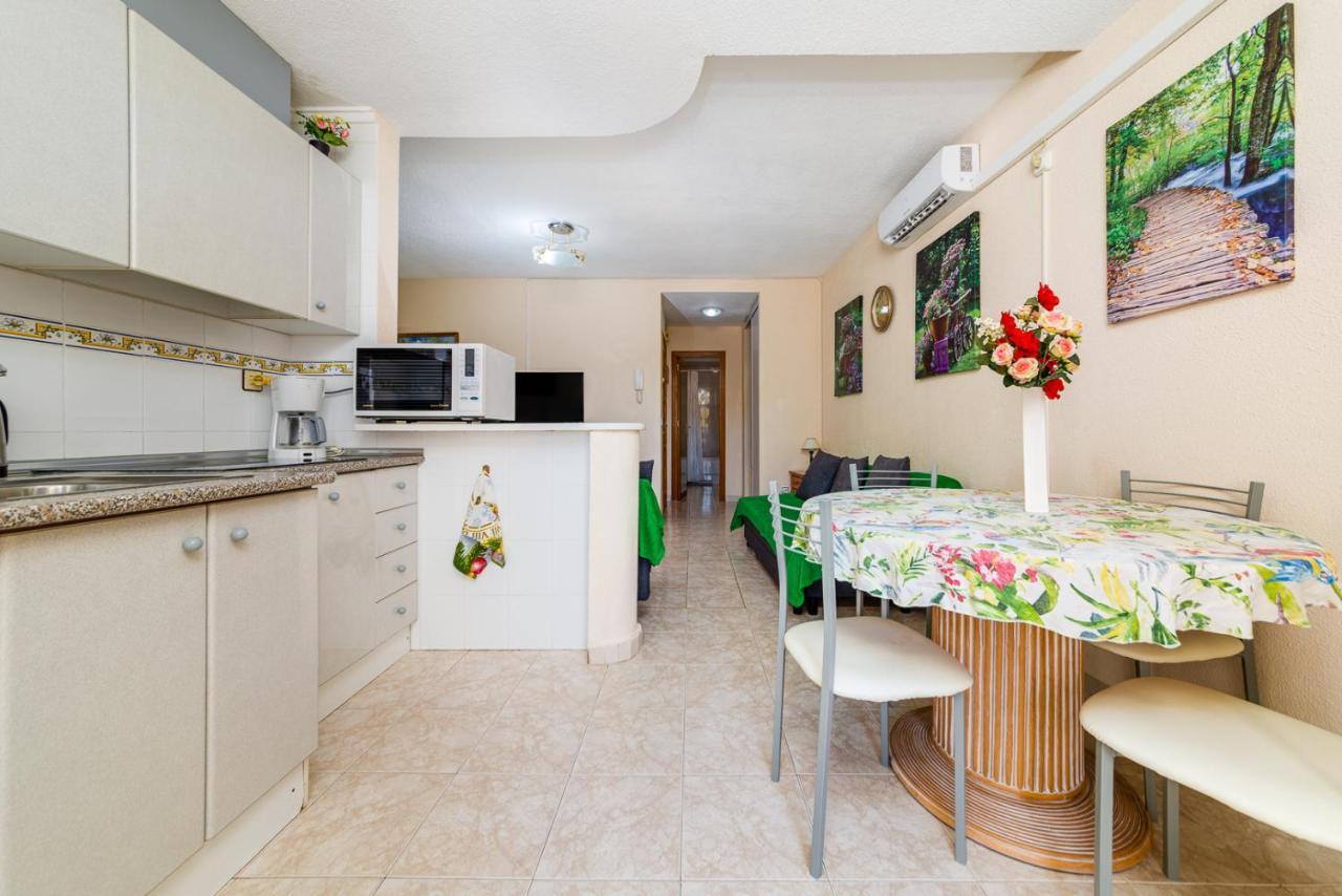 Apartment Studio Relax Торевиеха Екстериор снимка